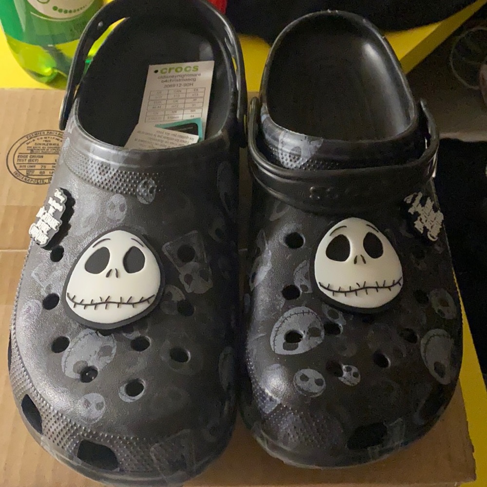 CROCS limited edition  The nightmare before Christmas  size 13 … do not fit .